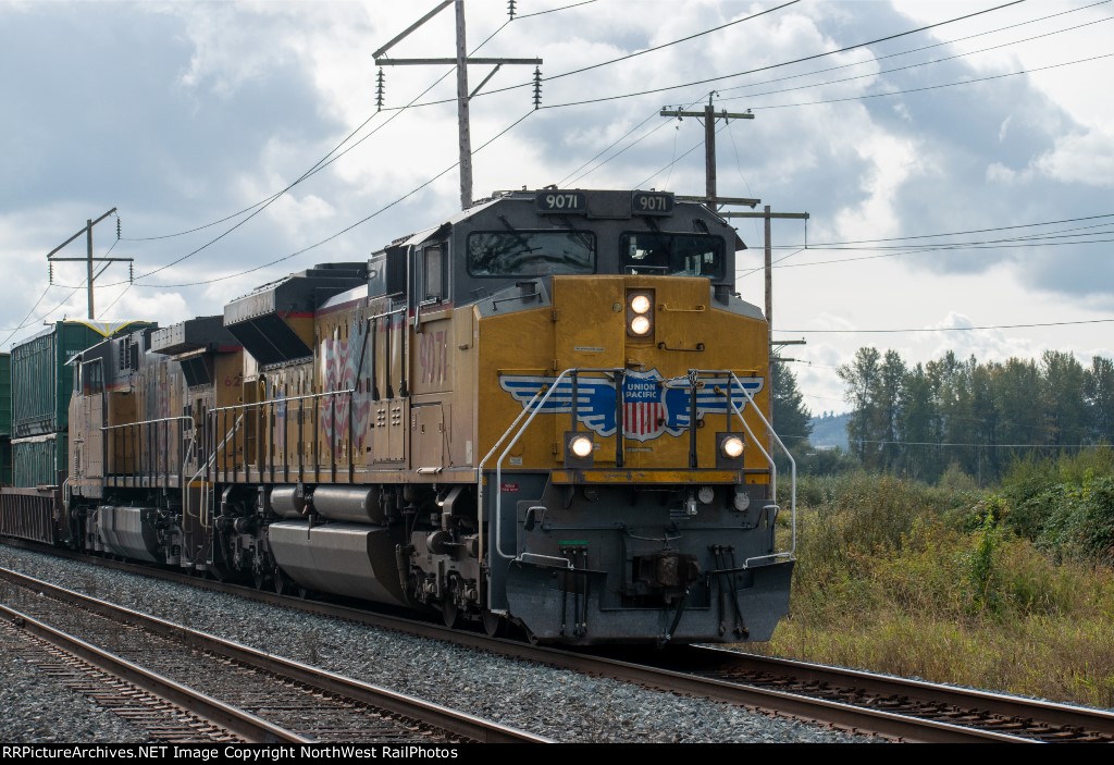 UP 9071